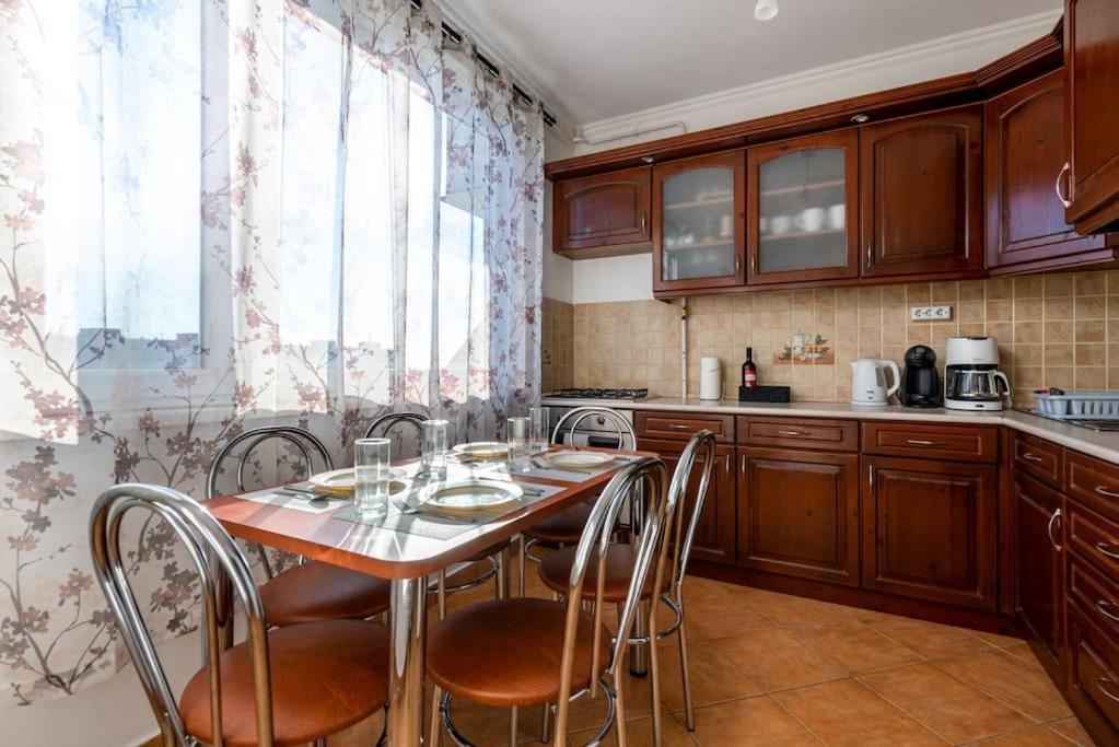 布达佩斯Spacious And Bright Flat Between Airport & Center公寓 外观 照片