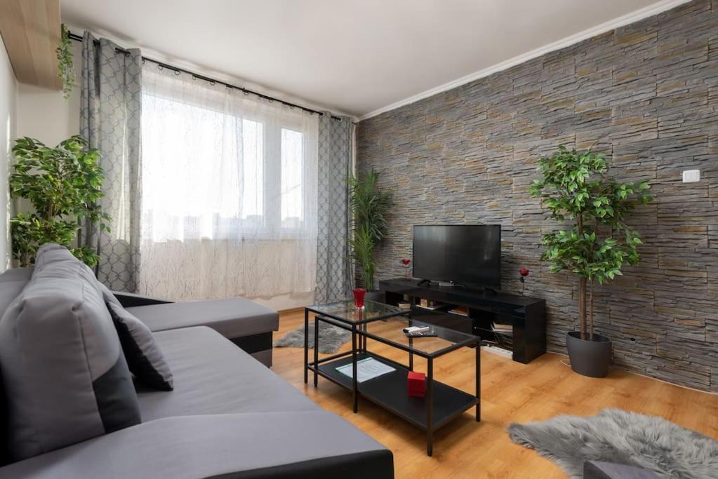 布达佩斯Spacious And Bright Flat Between Airport & Center公寓 外观 照片